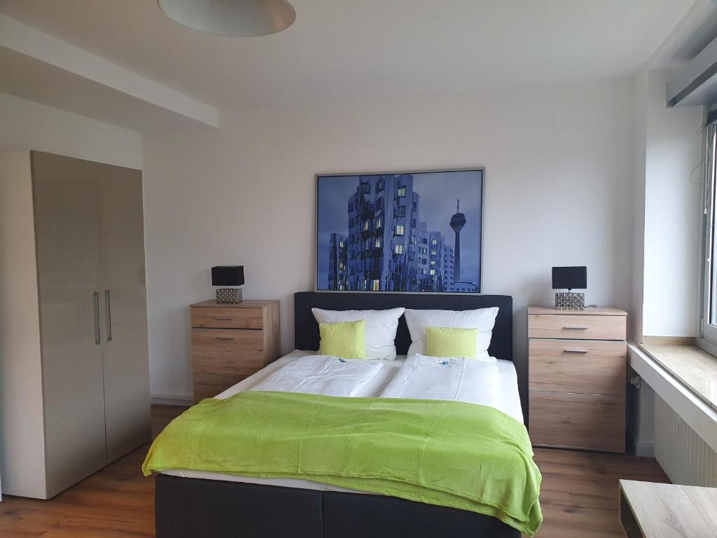 Hôtel Studiotel TOP LOFT Graf-Adolf-Straße 88 40210 Düsseldorf