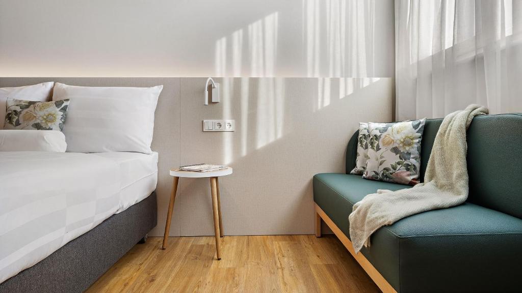 Styles Hotel Karlsruhe Messe 23 Nell-Breuning-Ring, 76287 Rheinstetten