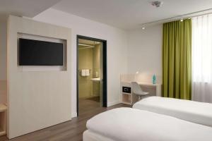 Super 8 by Wyndham Mainz Zollhafen