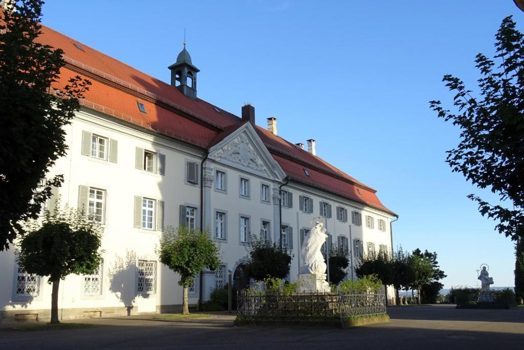 Tagungshaus Schönenberg Schönenberg 40, 73479 Ellwangen