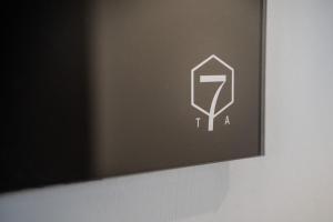 THE ADAMS - Self Check In Hotel