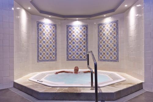 The Cliff Bay - PortoBay