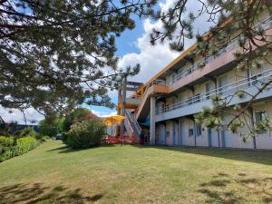 The Originals Access, Hôtel Recouvrance Saintes Ouest (P'tit Dej-Hotel)