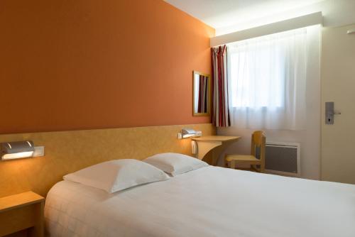 The Originals Access, Hôtel Saint-Flour (P'tit Dej-Hotel)