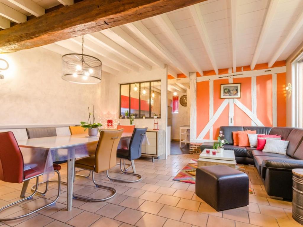 The Originals Boutique, Hôtel Terminus, Bourg-en-Bresse Gare (Qualys-Hotel) 01000 Bourg-en-Bresse