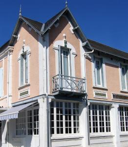 Hôtel The Originals Boutique, Hôtel Victoria, Châtelaillon-Plage 13, avenue du General Leclerc 17340 Châtelaillon-Plage -1