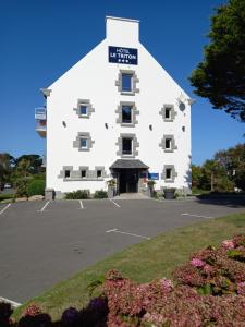 Hôtel The Originals City, Hôtel Armen Le Triton, Roscoff (Inter-Hotel) Rue Du Docteur Louis Bagot 29680 Roscoff Bretagne