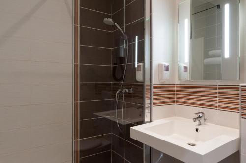 The Originals City, Hôtel Continental, Poitiers (Inter-Hotel)