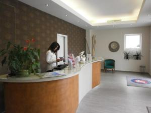 The Originals City, Hôtel Frisia, Beaulieu-sur-Mer (Inter-Hotel)