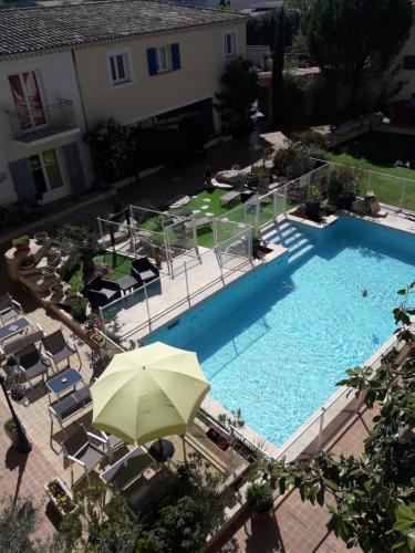 The Originals City, Hôtel Le Village Provençal, Aix-en-Provence Nord (Inter-Hotel)