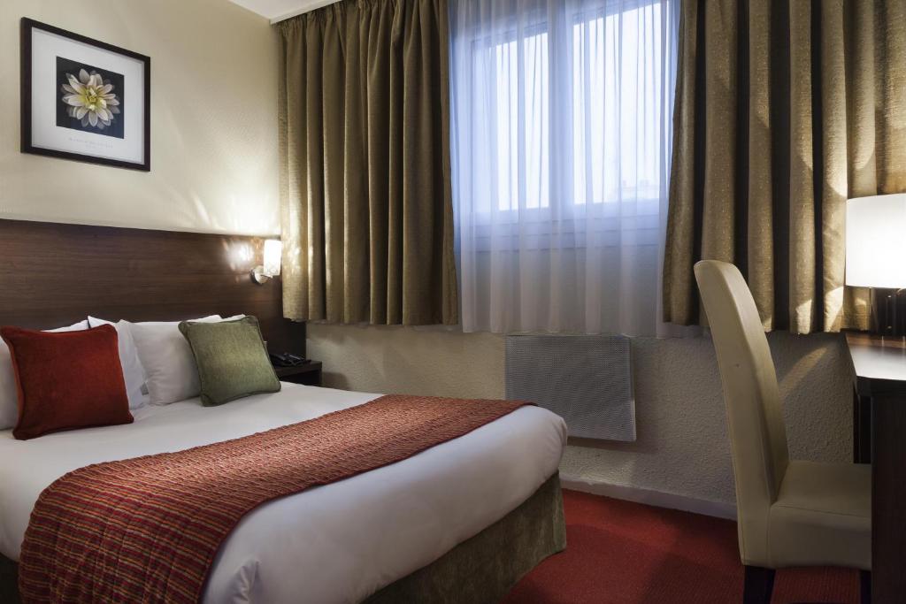 Hôtel The Originals City, Hôtel Paris Sud, Orly-Draveil 46 avenue de Bellevue 91210 Draveil