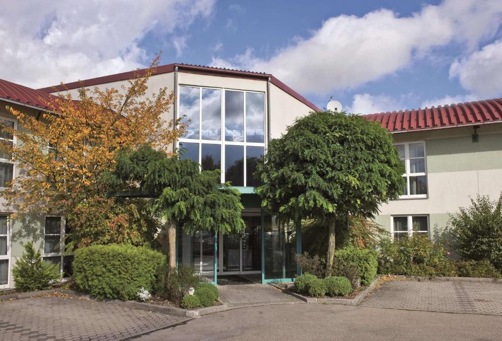 Trip Inn Hotel Dasing-Augsburg Robert-Bosch-Strasse 1, 86453 Dasing