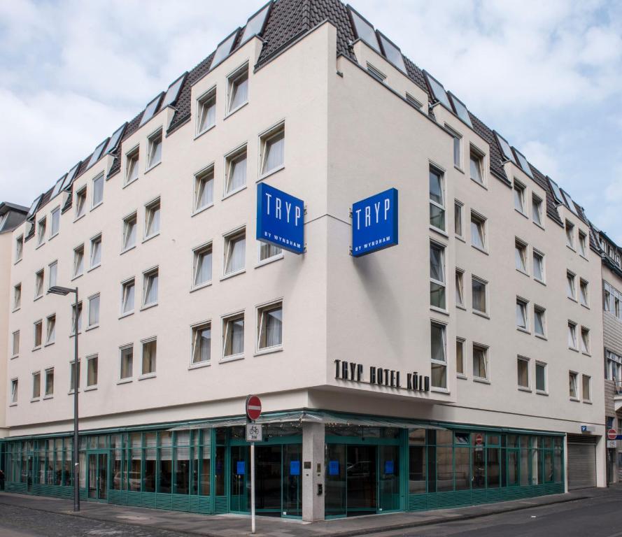 TRYP by Wyndham Köln City Centre Domstr. 10-16, 50668 Cologne