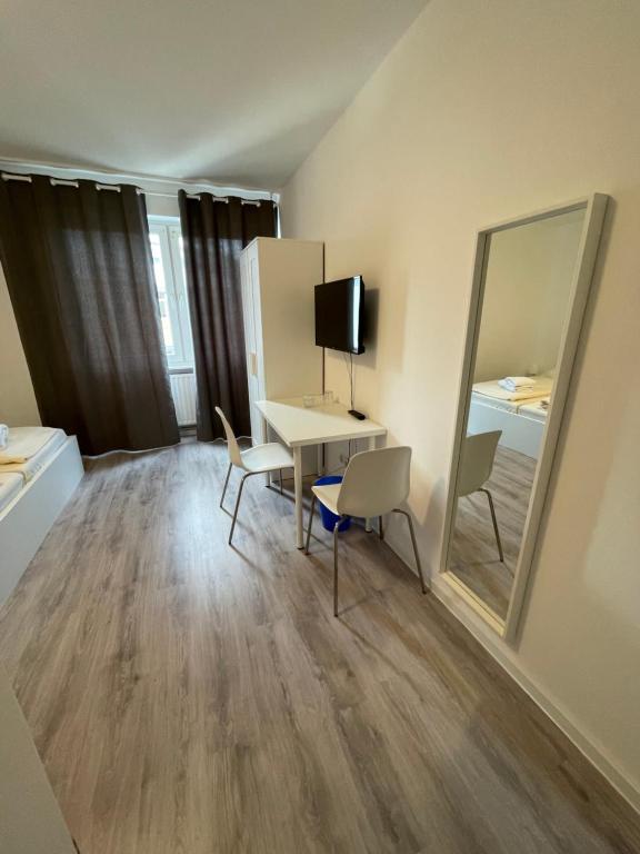 Tyros Hotel und Gästehaus am Weidendamm Weidendamm 35, 30167 Hanovre