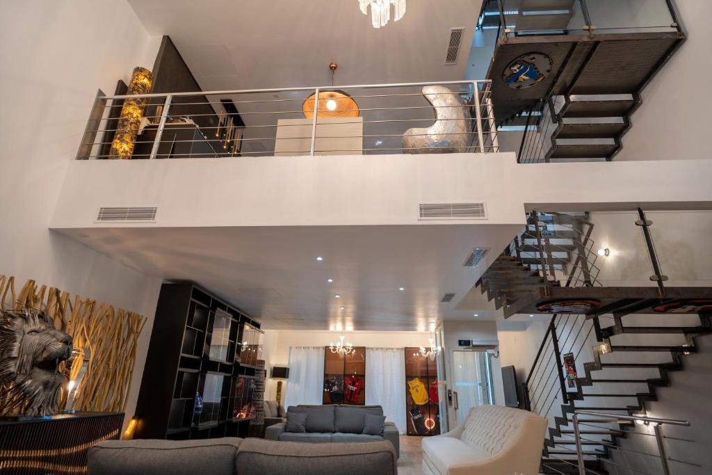 Venue C , Luxury 6 Bedroom Property 13 rue du 24 aout, 06400 Cannes