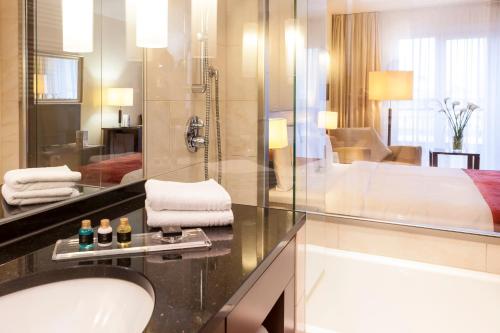 Hôtel Hotel Vier Jahreszeiten Starnberg Münchner Straße 17 Starnberg