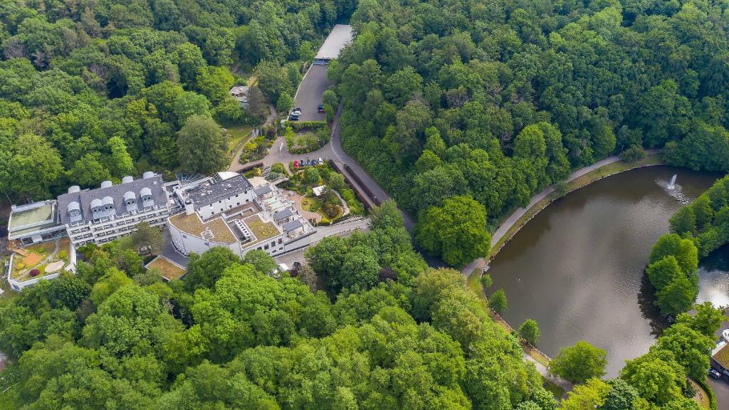 Hôtel Hotel VierJahreszeiten am Seilersee Seilerwaldstrasse 10, 58636 Iserlohn