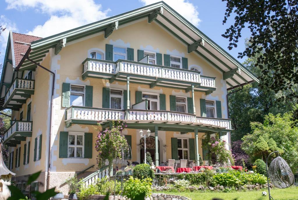 Hôtel Villa Adolphine Kißlingerstr.24 83700 Rottach-Egern