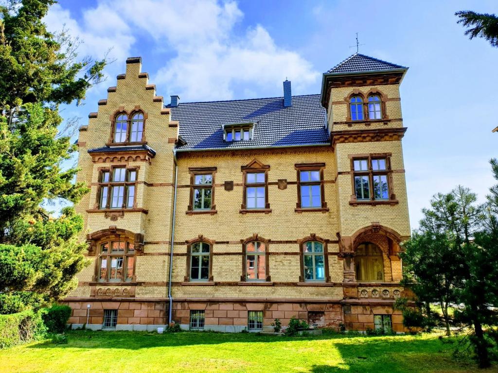 Hôtel Villa Bianca am Huy Bahnhofstraße 239 38838 Dingelstedt