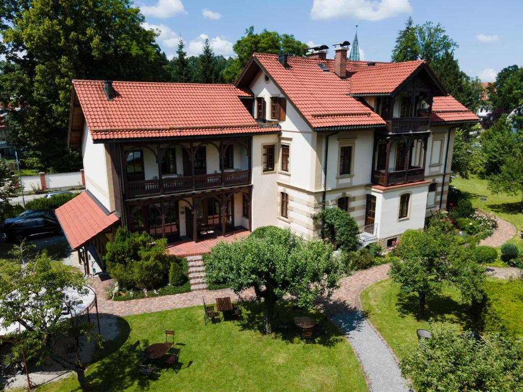 Villa Fantasia Budget Boutique Hotel Ottostrasse 1, 87629 Füssen