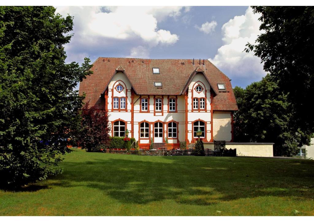 Villa Knobelsdorff Ringstraße 121, 17309 Pasewalk