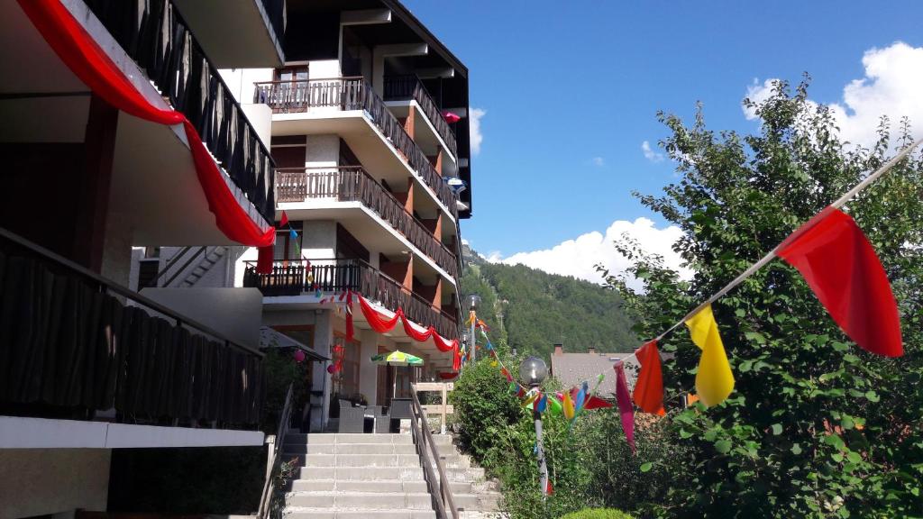 Hôtel Village vacances Le Savoy 22 Chemin des Aravis 74450 Le Grand-Bornand