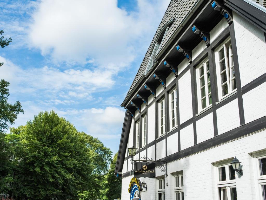 Hôtel Hotel Waldesruh Am See Am Mühlenteich 2, 21521 Aumühle