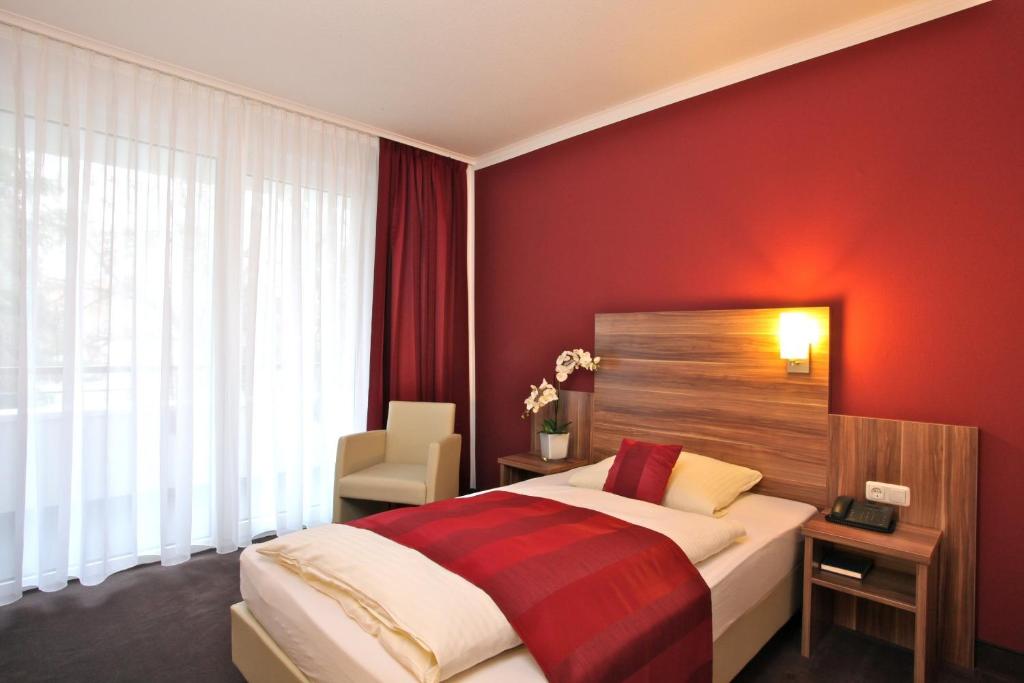 Waldhotel Bad Soden Sebastian-Kneipp-Straße 1, 65812  Bad Soden am Taunus