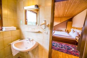 Hôtel Waldhotel Bergstr. 18 53520  Kaltenborn Rhénanie-Palatinat