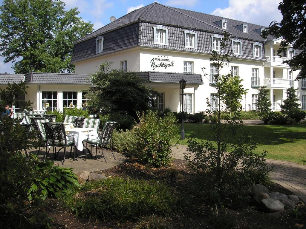 Hôtel Waldhotel Nachtigall Hatzfelder Str. 45 33104 Paderborn