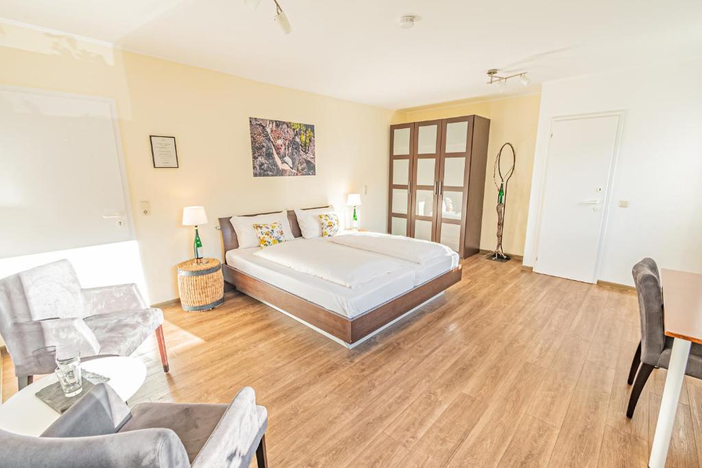 Weinhotel Ayler Kupp Triererstraße 49, 54441 Ayl