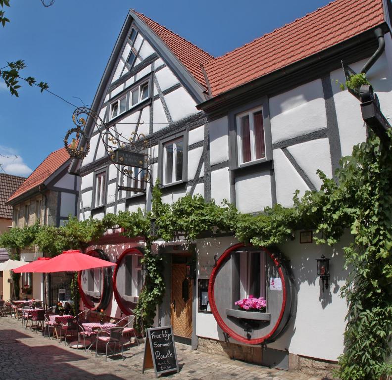 Hôtel Weinhotel Oechsle & Brix Maingasse 3 + 5, Sommerhausen, Germany 97286 Sommerhausen