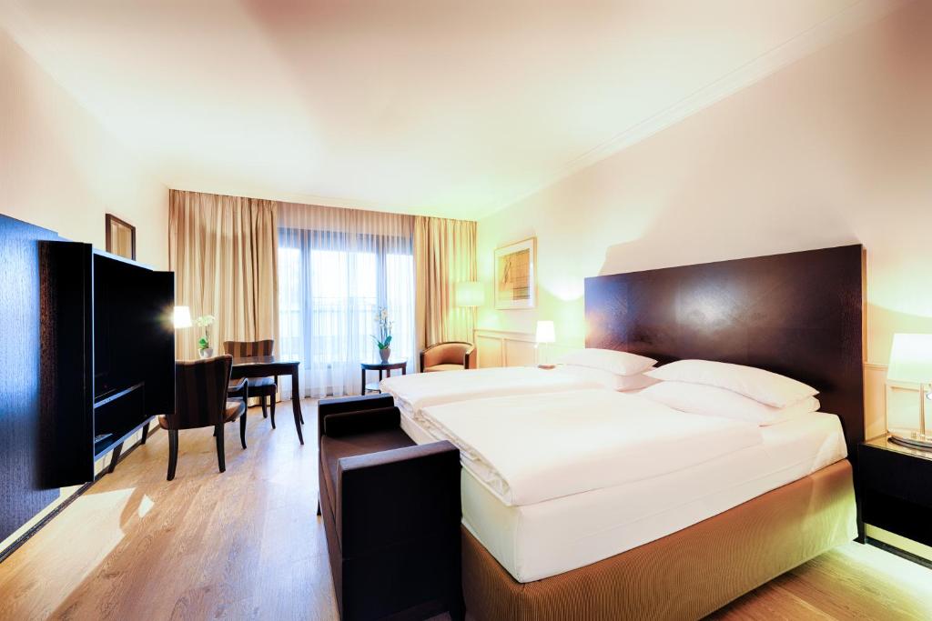 Welcome Parkhotel Euskirchen Alleestr. 1, 53879 Euskirchen