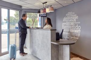 Welcomotel Les Mureaux