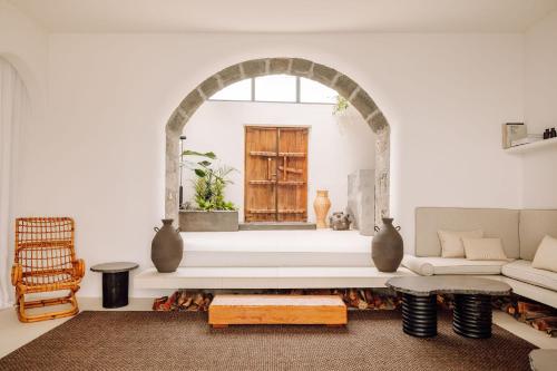 White Exclusive Suites & Villas