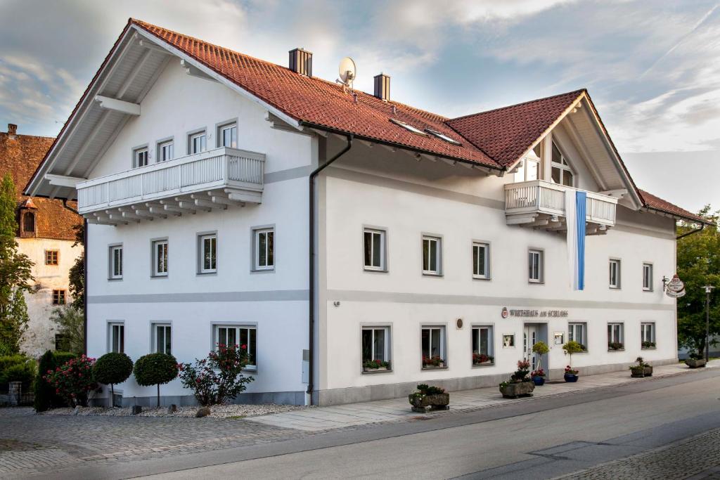 Hôtel Hotel Wirtshaus am Schloss 32 Hofmarkstraße, 94529 Aicha vorm Wald
