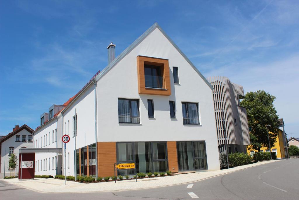 Hôtel Hotel WITT am See Hauptstraße 8 -10, 92729 Weiherhammer