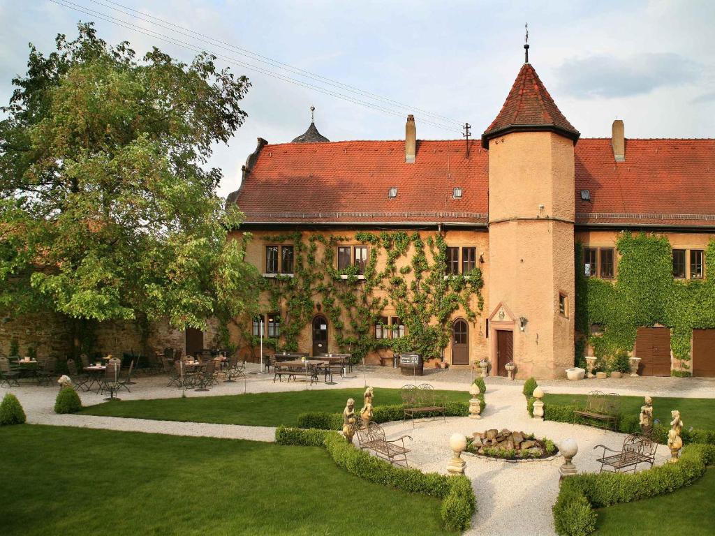 Hôtel Worners Schloss Weingut & Wellness-Hotel Neuses am Sand 21 97357 Prichsenstadt