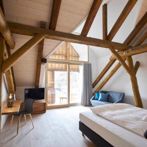 Yard Boarding Hotel