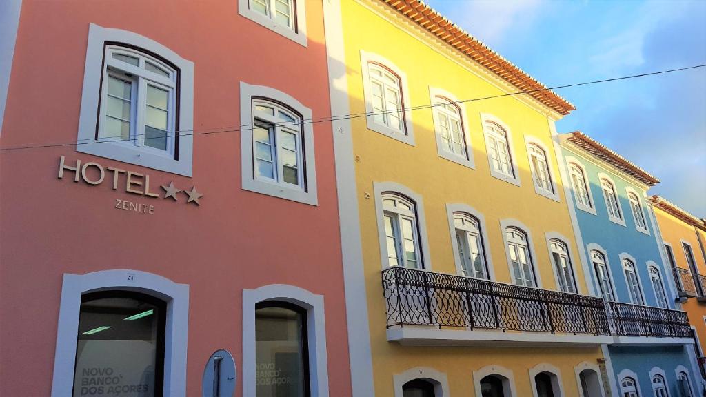 Hôtel Hotel Zenite Rua Da Rosa Nº12, 9700-171 Angra do Heroísmo