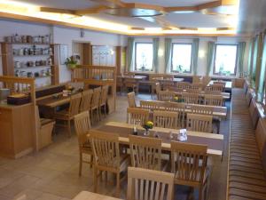 Hôtel Zenntaler Hof Adelsdorf 12 90616 Neuhof an der Zenn Bavière