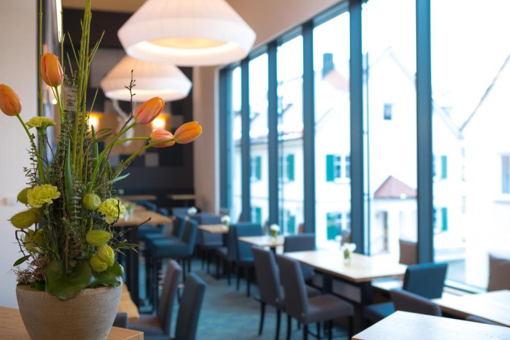 Hôtel Hotel zum Hirsch Schulstr. 7, 86637 Wertingen