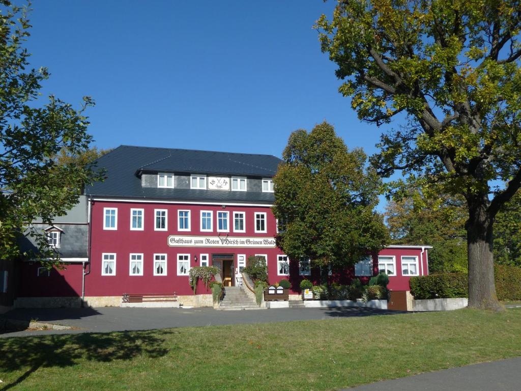 Hôtel Zum Roten Hirsch im Grünen Wald Hoheneiche 5 07318 Saalfelder Höhe