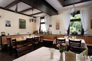 Hôtel Zum Waldhorn Peter-Wenzel-Weg 11 69118 Peterstal Bade-Wurtemberg