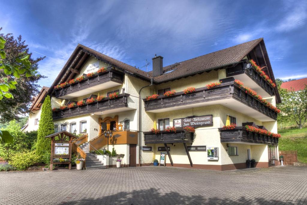 Hôtel Zum Wiesengrund Elsavastrasse 9 63872 Heimbuchenthal