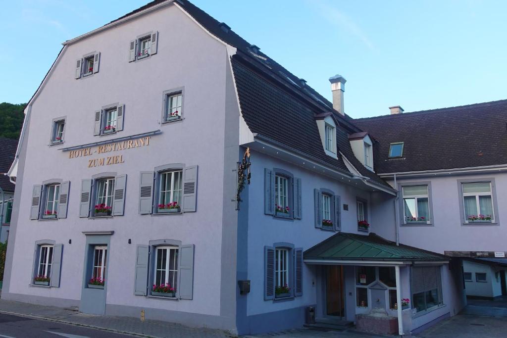 ZUM ZIEL Hotel & Restaurant Grenzach-Wyhlen bei Basel Markgrafenstrasse 2, 79639 Grenzach-Wyhlen