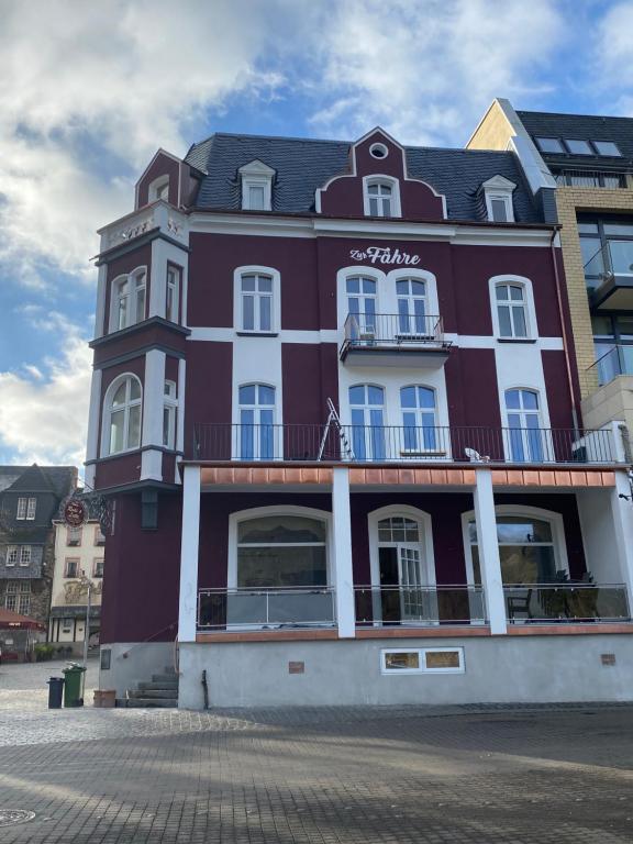 Hôtel Zur Fähre Rheinallee, 31 31 56154 Boppard