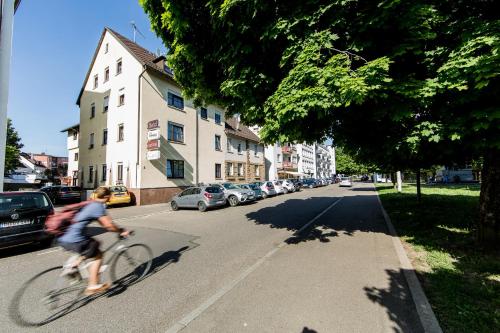 Hôtel Hotel zur Post Bismarckstrasse 5 Heilbronn