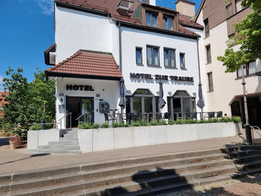 Hôtel Hotel zur Traube Rathausplatz 5, 71696 Möglingen