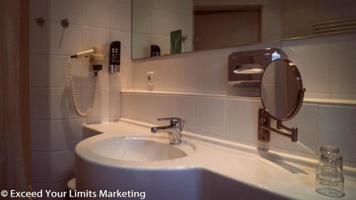 Hôtel Hotel Zwei Länder Erfurter Straße 31 Apolda